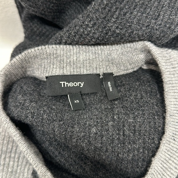 Theory Toby Sweater Colorblock Wool Cashmere Knit Crewneck Gray Men's Size XS - Picture 7 of 7